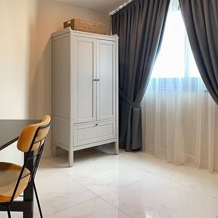 Cleopatra Sunset Duplex Apartment